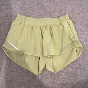 Lululemon Hotty Hot Short